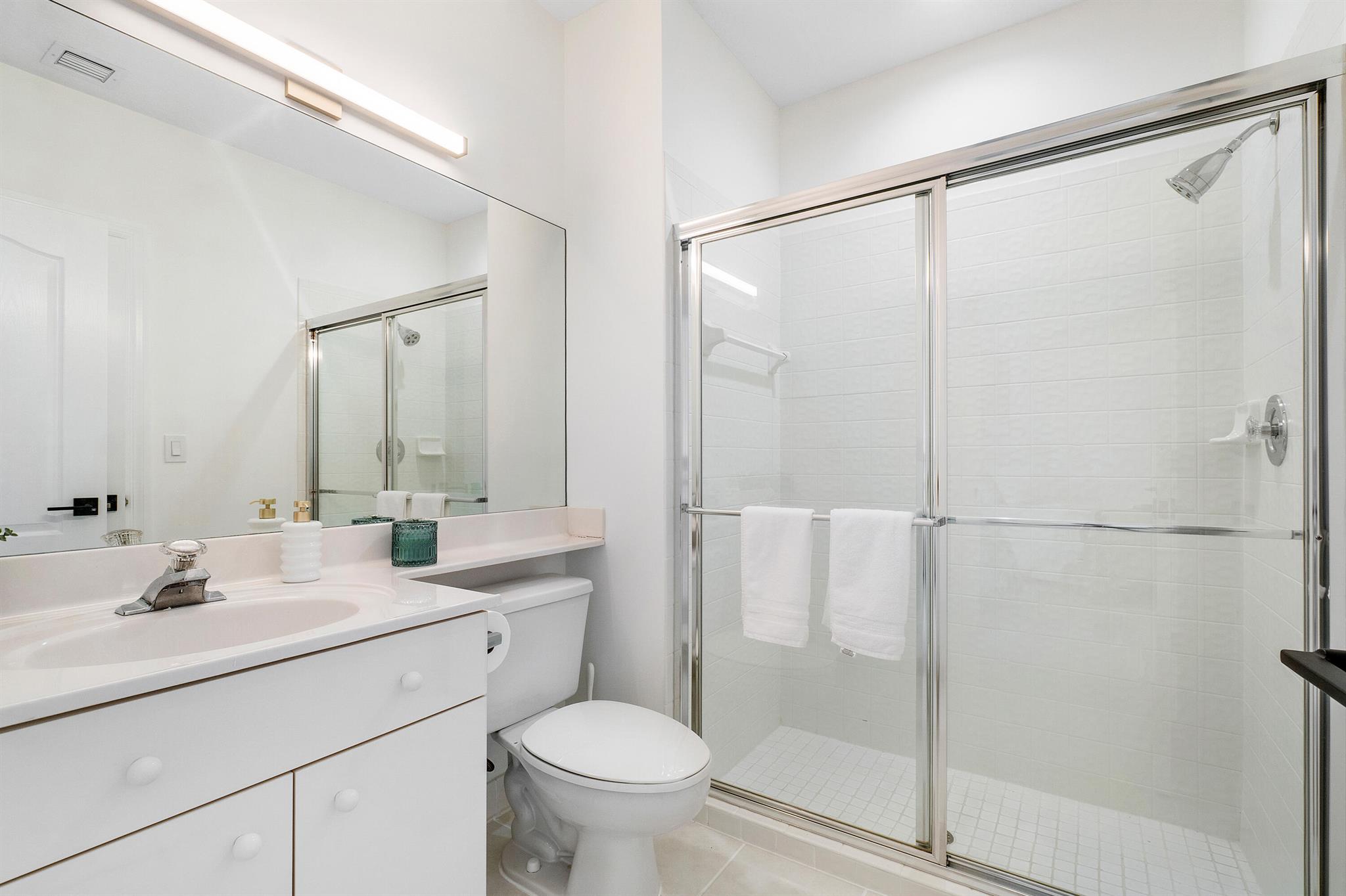 CORAL CAY - Residential Lease