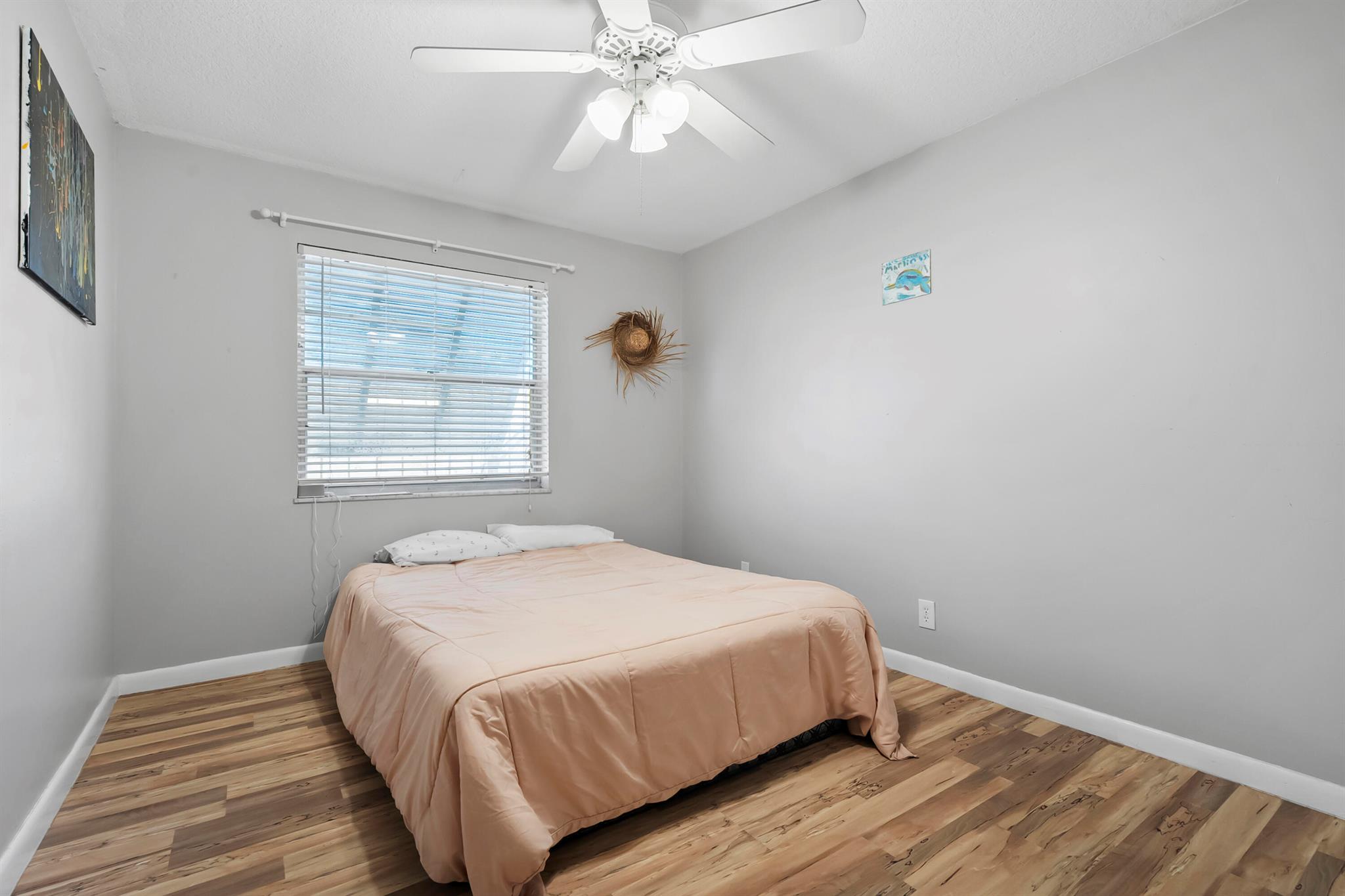 WATERWAY MANOR - Residential