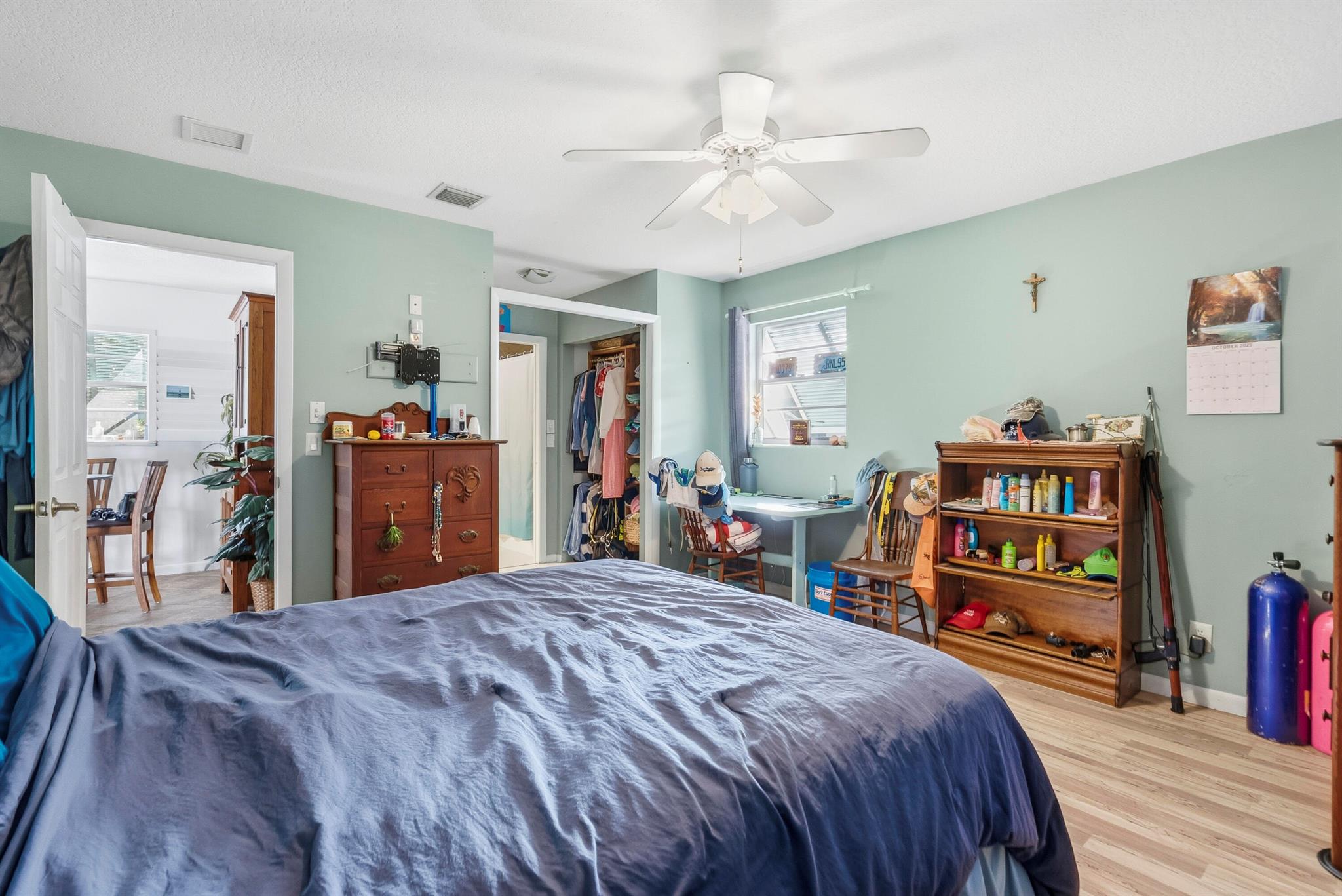 WATERWAY MANOR - Residential