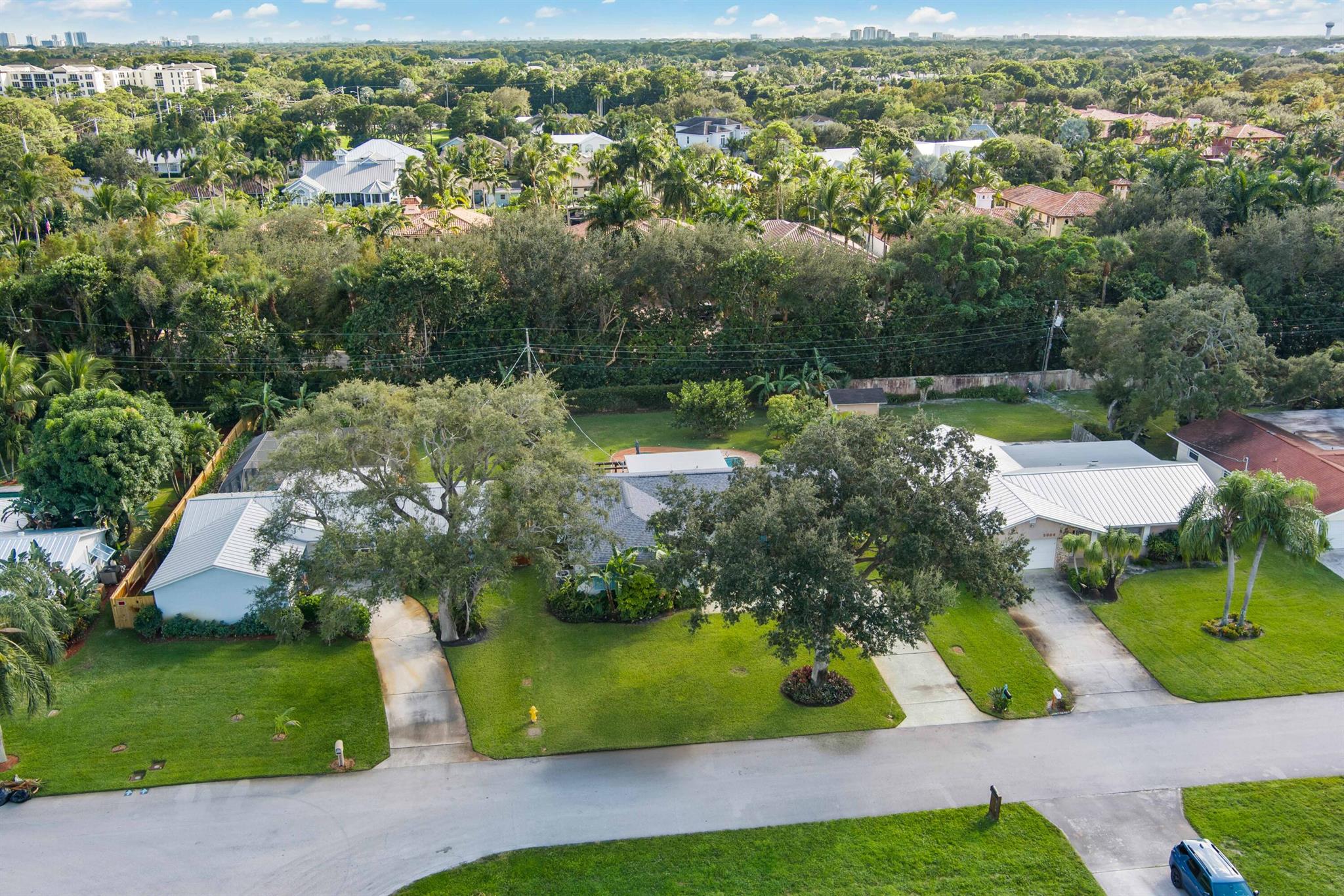 WATERWAY MANOR - Residential