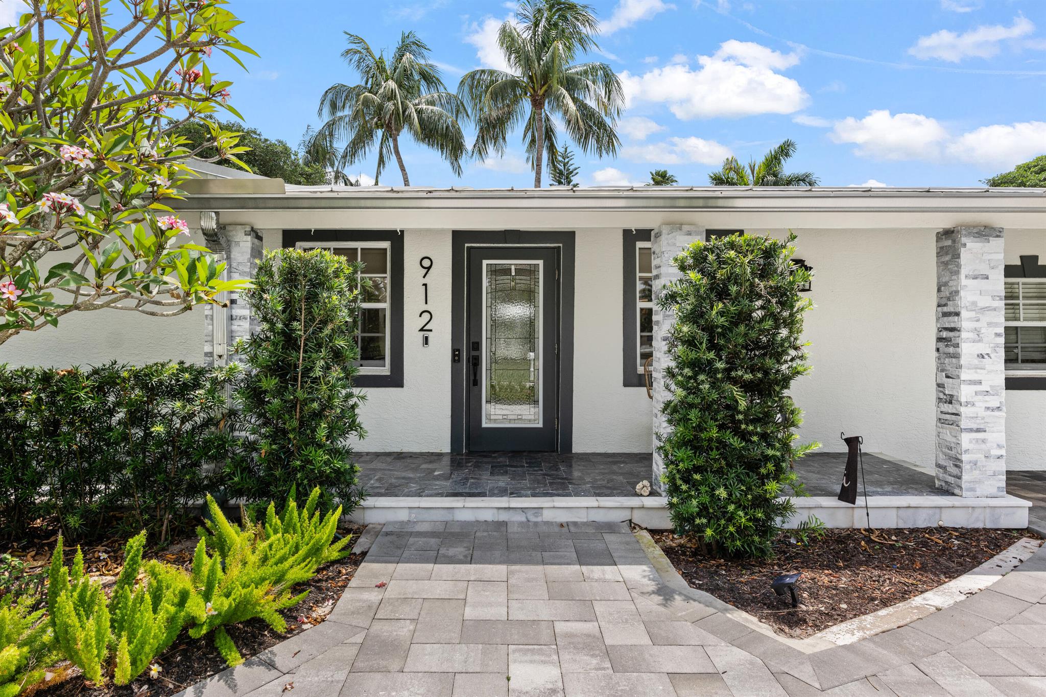 912 Roberts Road
