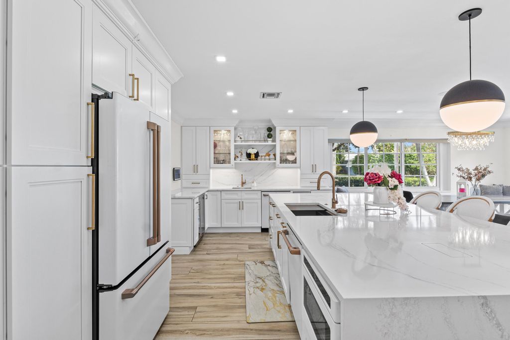 Photo of 912 Roberts Road, Delray Beach, FL 33483 (MLS # R11085093)