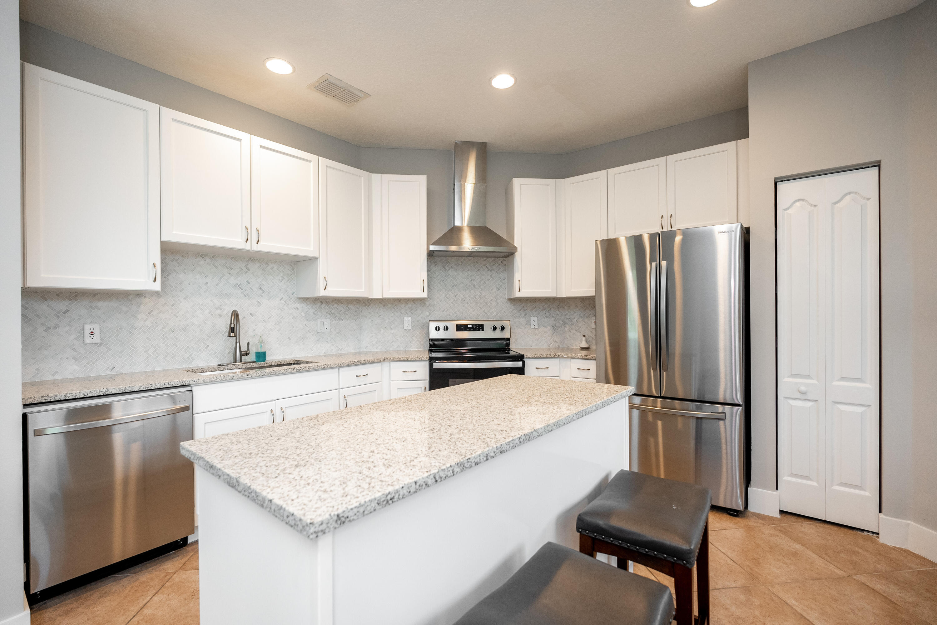 TRADITION PLAT NO 18 - Residential