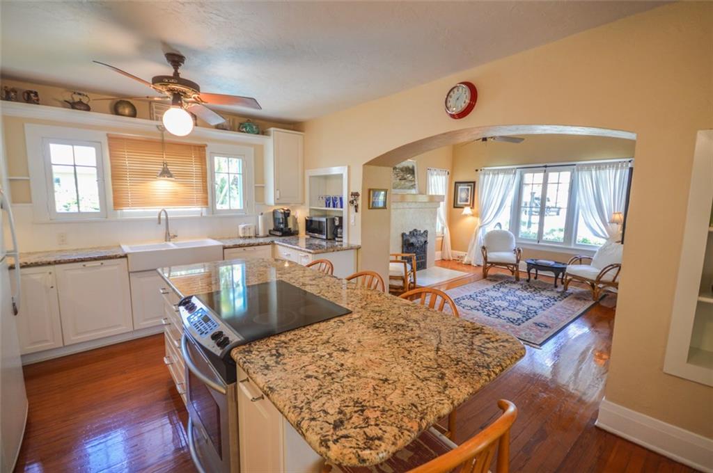 Rio Vista C J Hectors Res - Residential