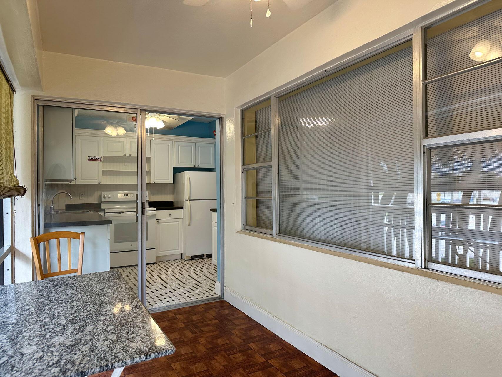 100 Royal Palm Way 2010