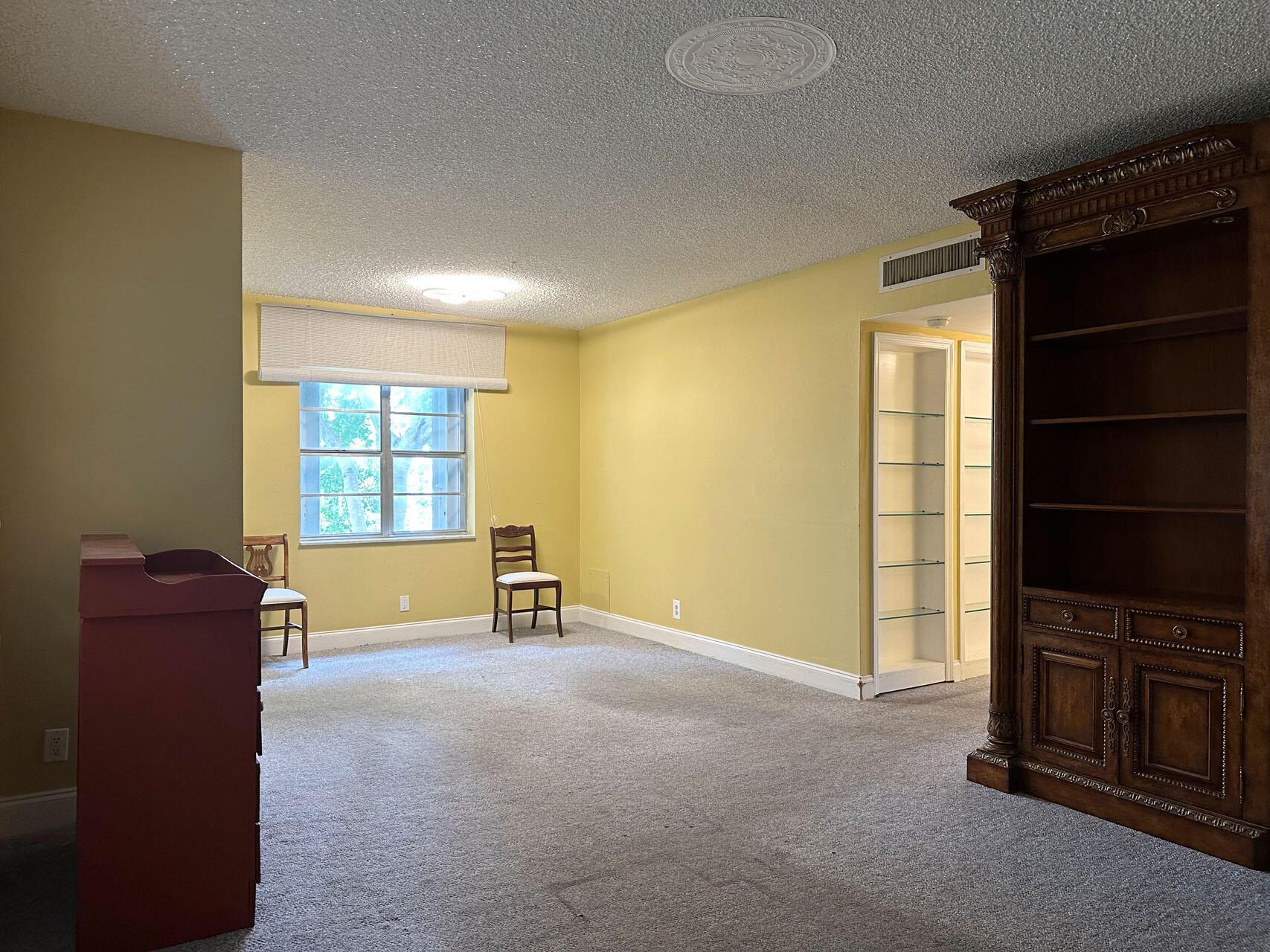 100 Royal Palm Way 2010