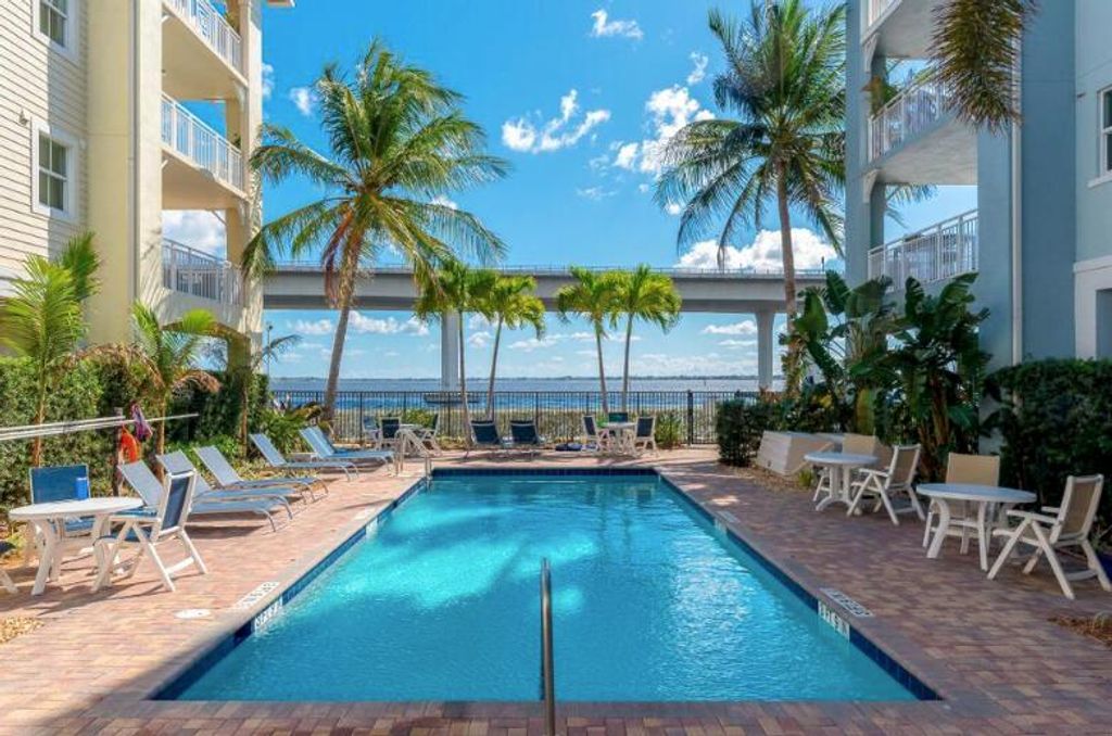 Photo of 215 NW Flagler Avenue #301, Stuart, FL 34994 (MLS # R10817703)