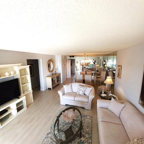 Tiny photo for 7260 Kinghurst Drive #406, Delray Beach, FL 33446 (MLS # B26034689)