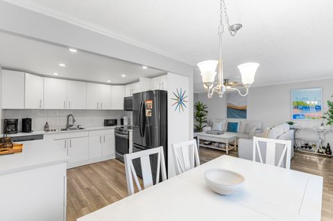 1032 Ventnor H Crescent H Deerfield Beach FL 33442