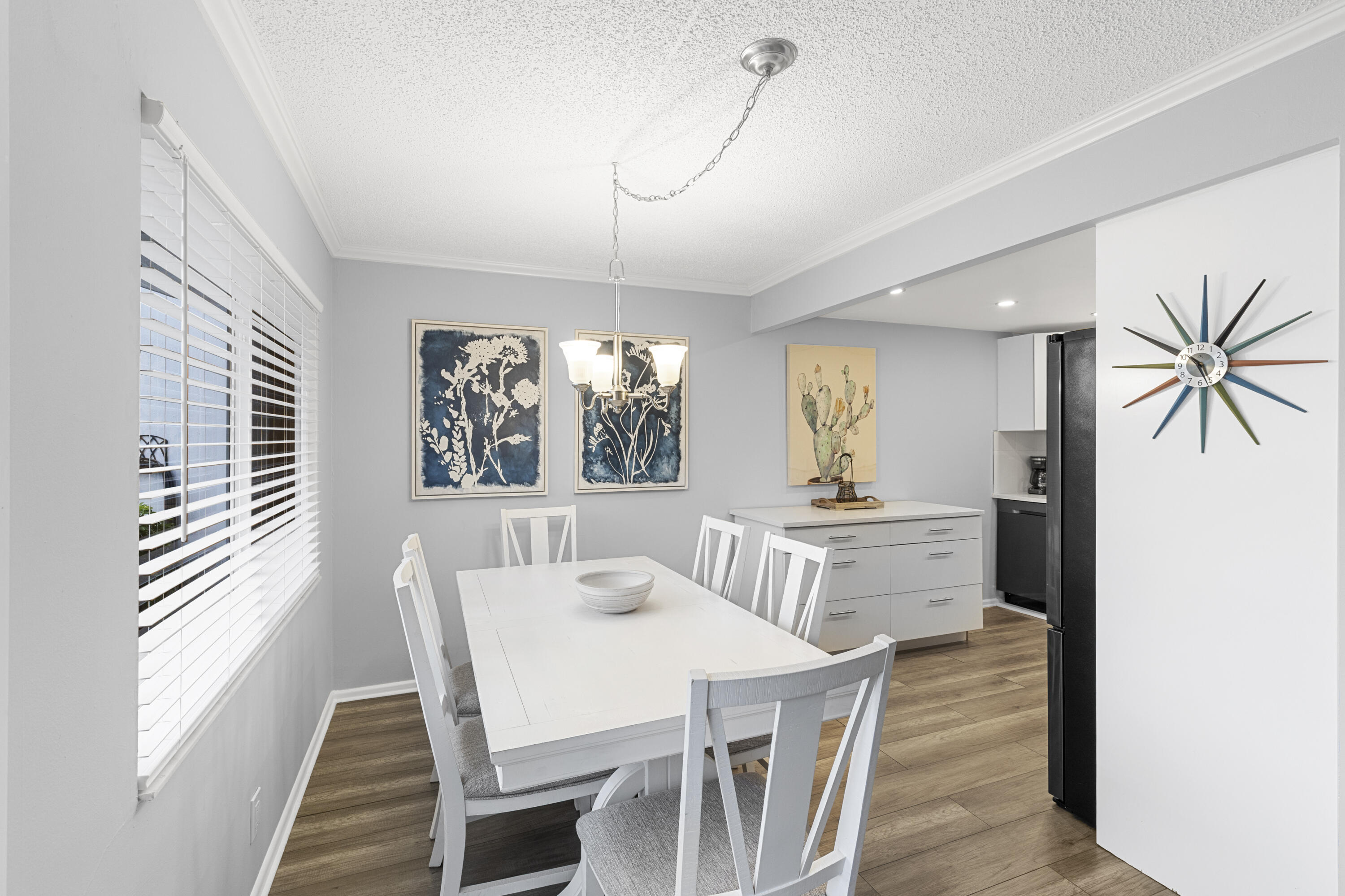 1032 Ventnor H Crescent H