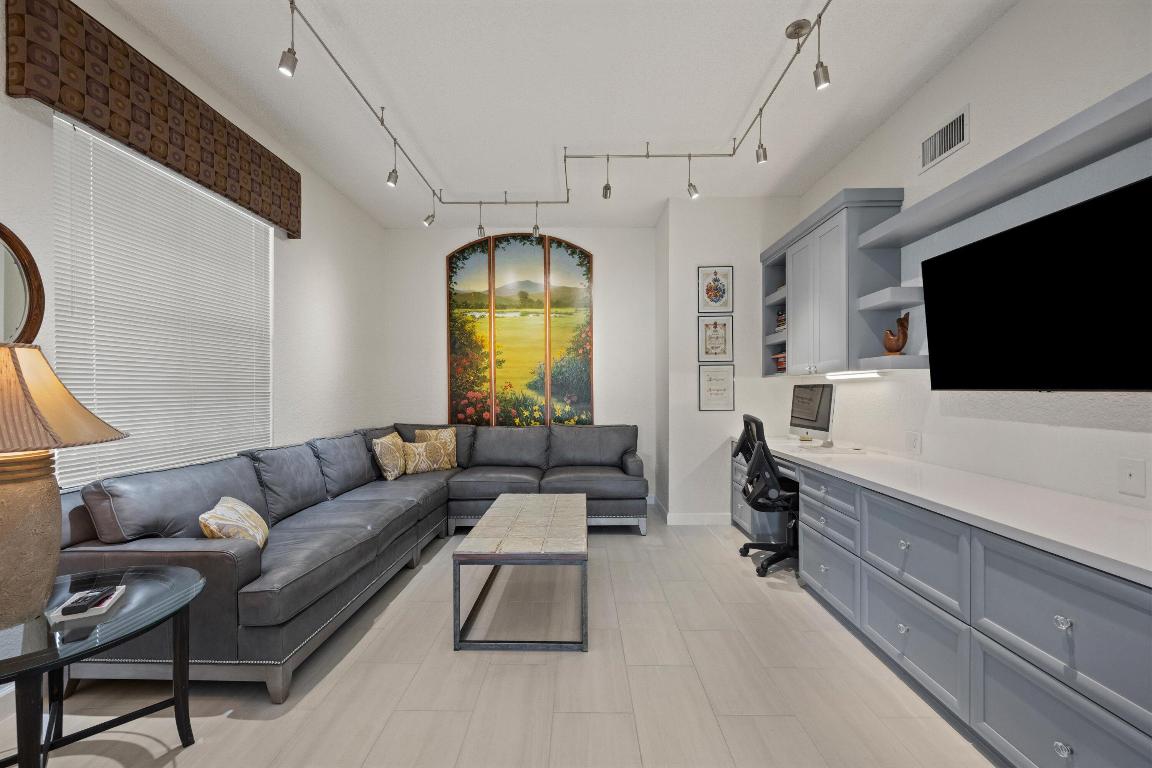 ANDOVER - Wycliffe - Residential