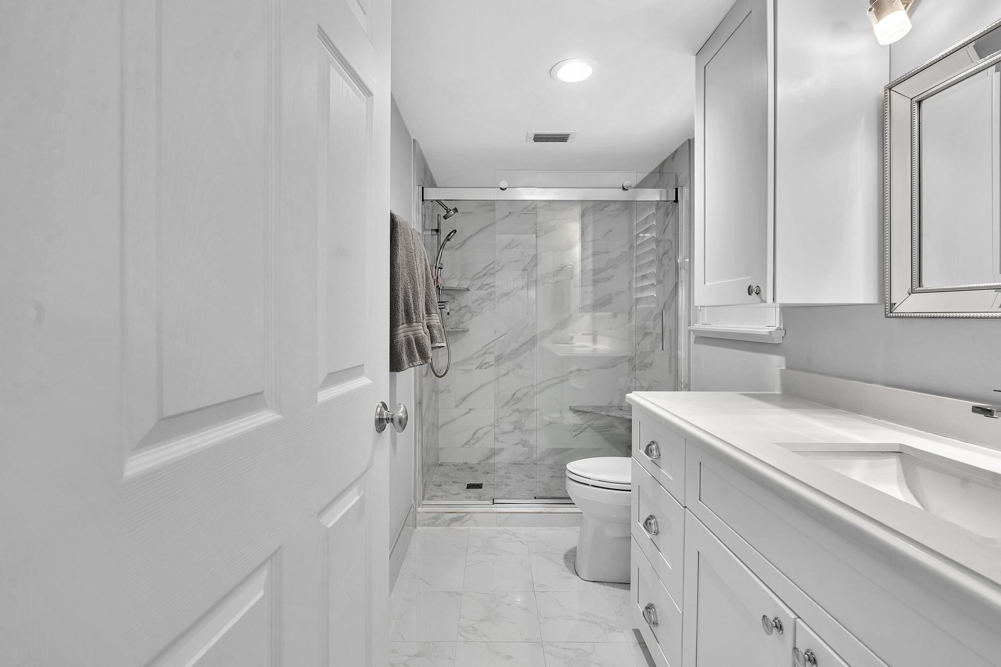 7286 Huntington Lane 301