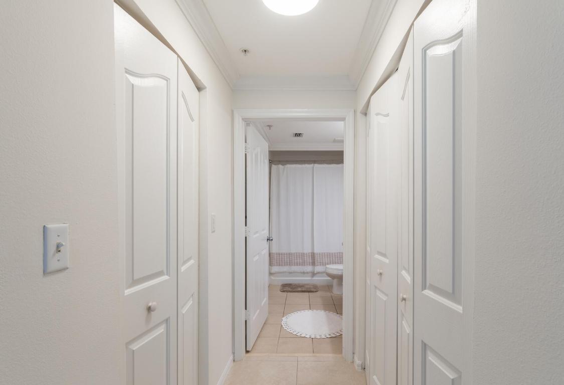 PINEAPPLE GROVE VILLAGE CONDO - Residential