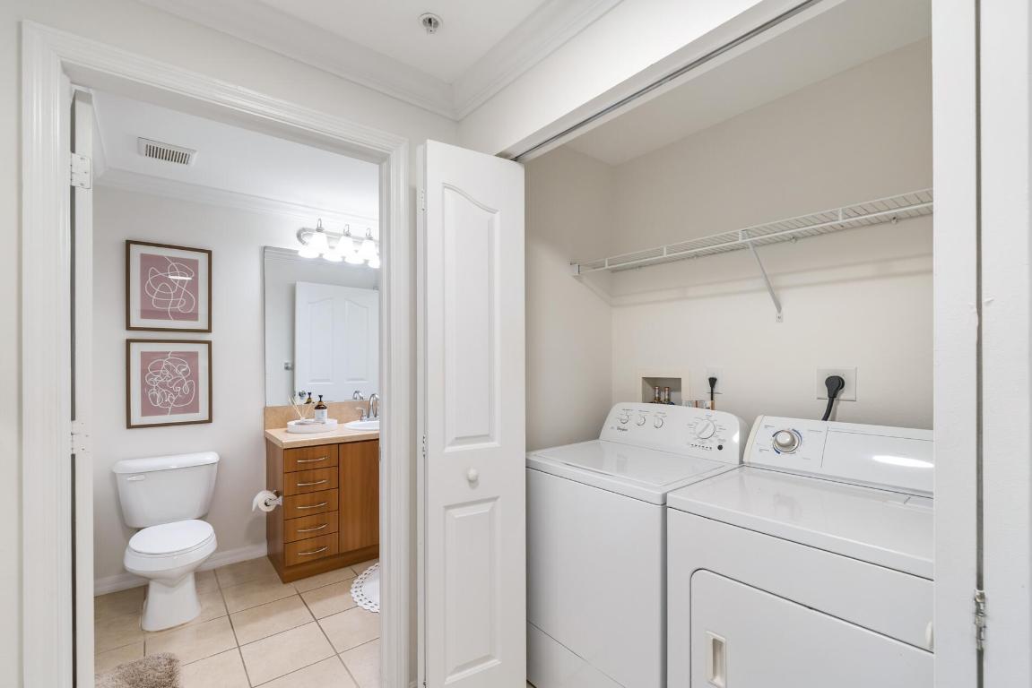 PINEAPPLE GROVE VILLAGE CONDO - Residential