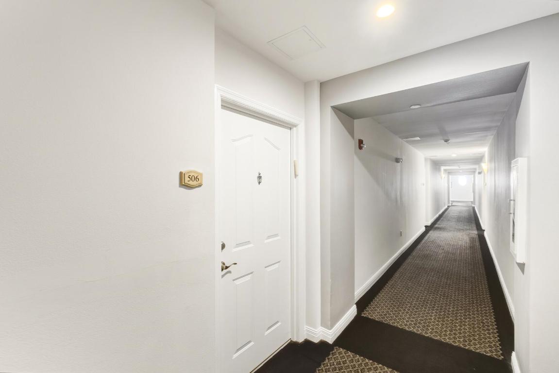 PINEAPPLE GROVE VILLAGE CONDO - Residential