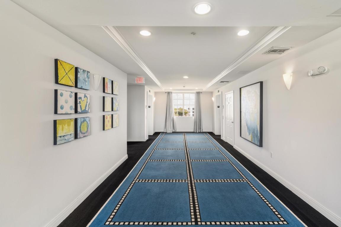 PINEAPPLE GROVE VILLAGE CONDO - Residential