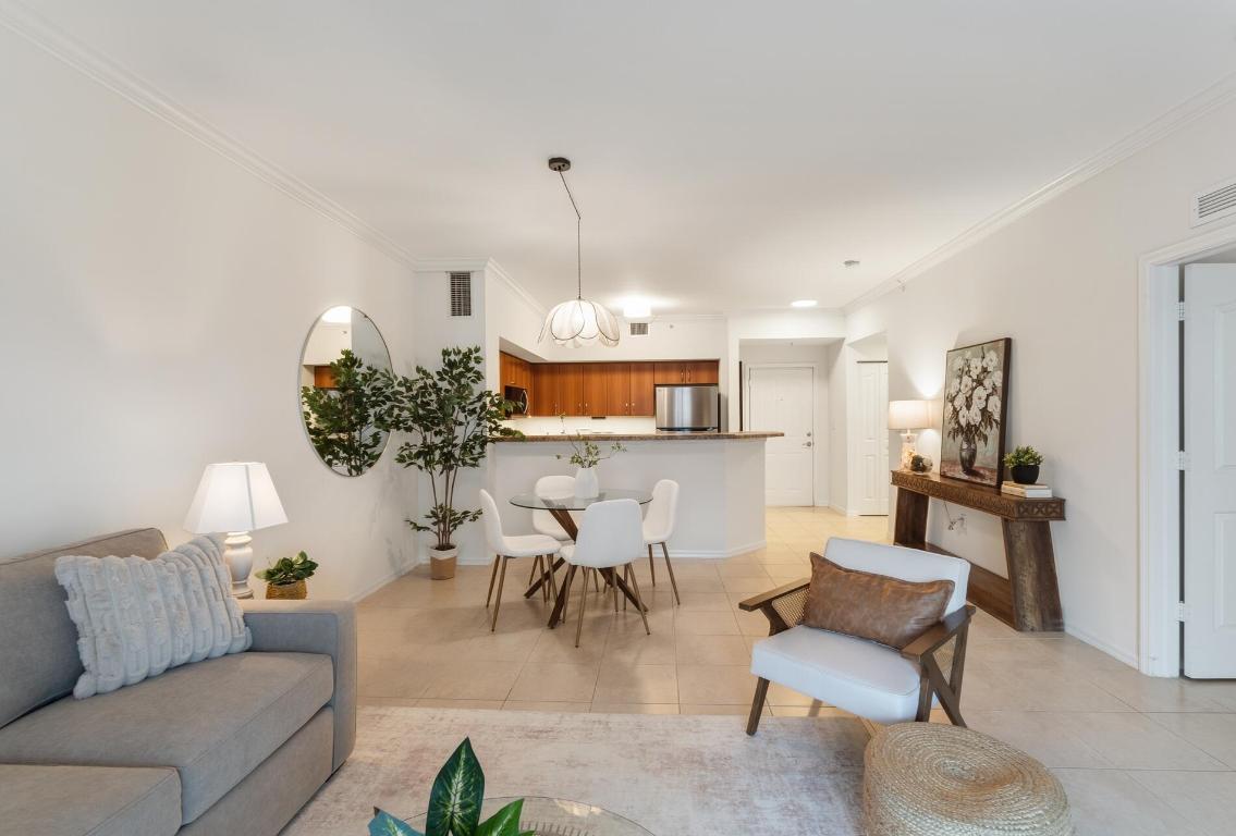 PINEAPPLE GROVE VILLAGE CONDO - Residential