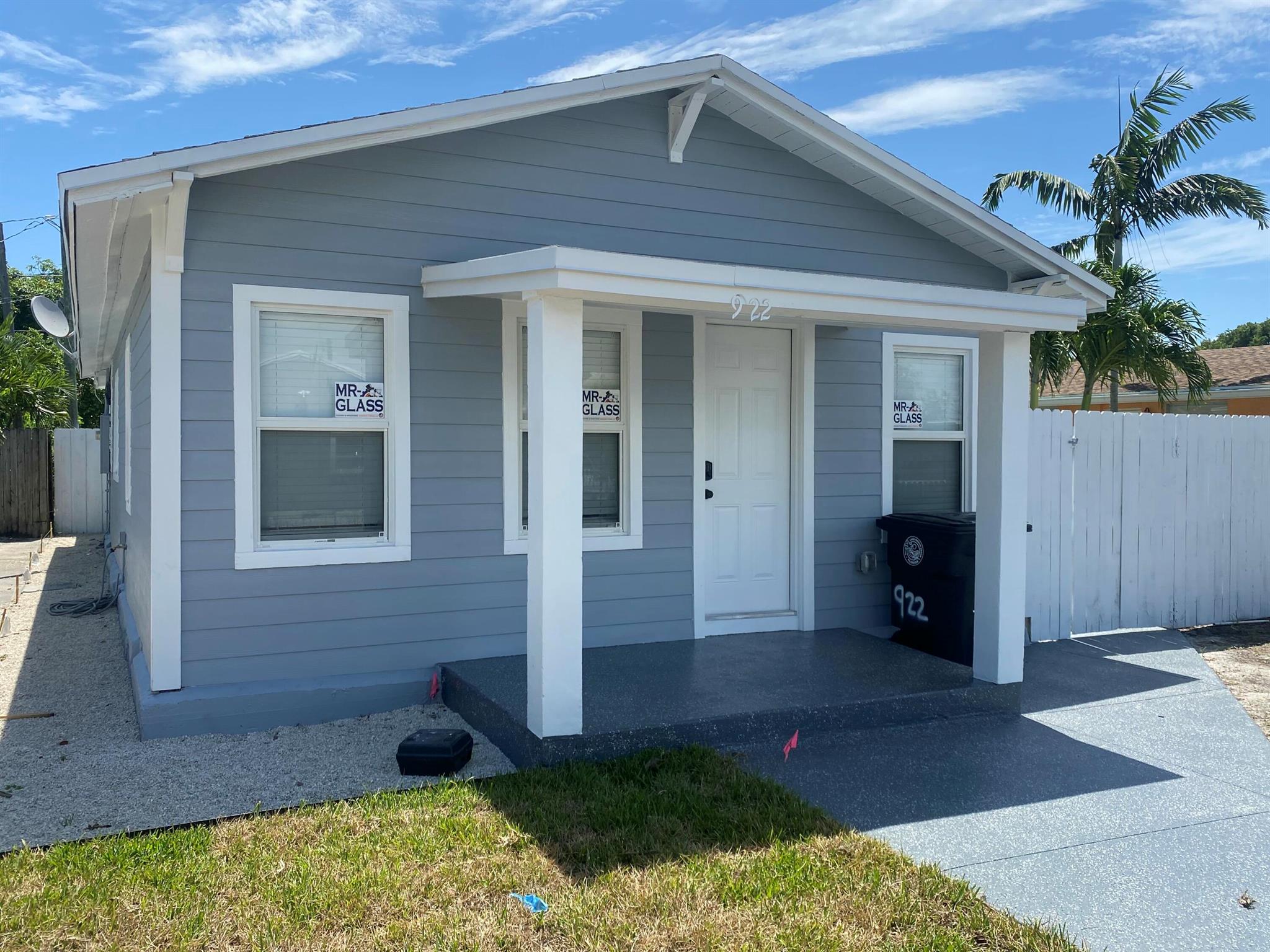 Located near trendy Lake Worth Beach, this meticulously updated two-bedroom, Two-bath single family offers modern elegance and has beautiful updated flooring, kitchen and bathrooms. Ideally situated close to the beach and 95, residents can enjoy in the ultimate beach lifestyle and easy access to all S. Florida has to offer. The unit is unfurnished but tenant can opt for a fully furnished turnkey experience. With its prime location, this gem promises an unparalleled opportunity to immerse oneself in Lake Worth Beach's dynamic social scene, world-class dining, and endless recreational pursuits. Owner running special can move in with only first months rent and security deposit. This is like a brandnew home and never lived in will not last long!