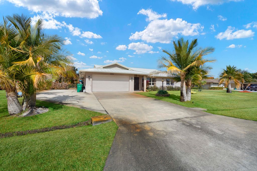 Photo of 2033 SE Allamanda Drive, Port Saint Lucie, FL 34952 (MLS # R11161123)