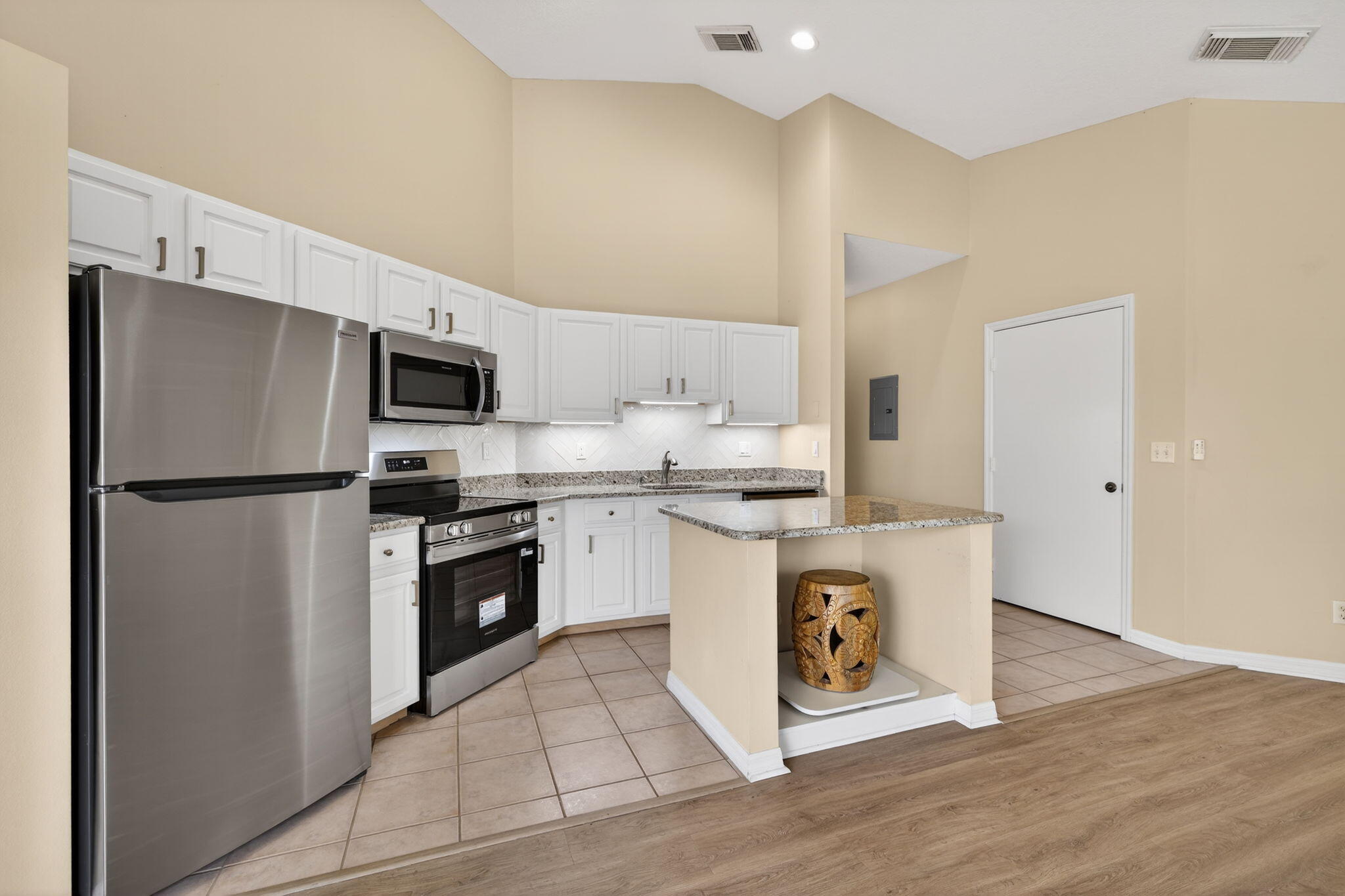 GOLF VILLAS II CONDOMINIUM - Residential