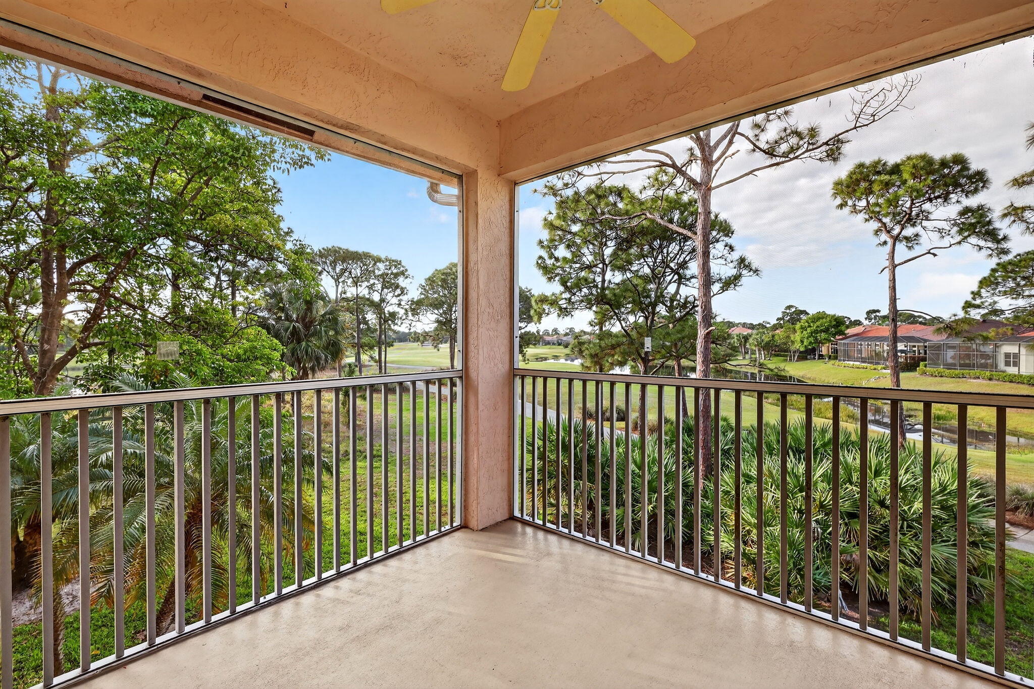 GOLF VILLAS II CONDOMINIUM - Residential