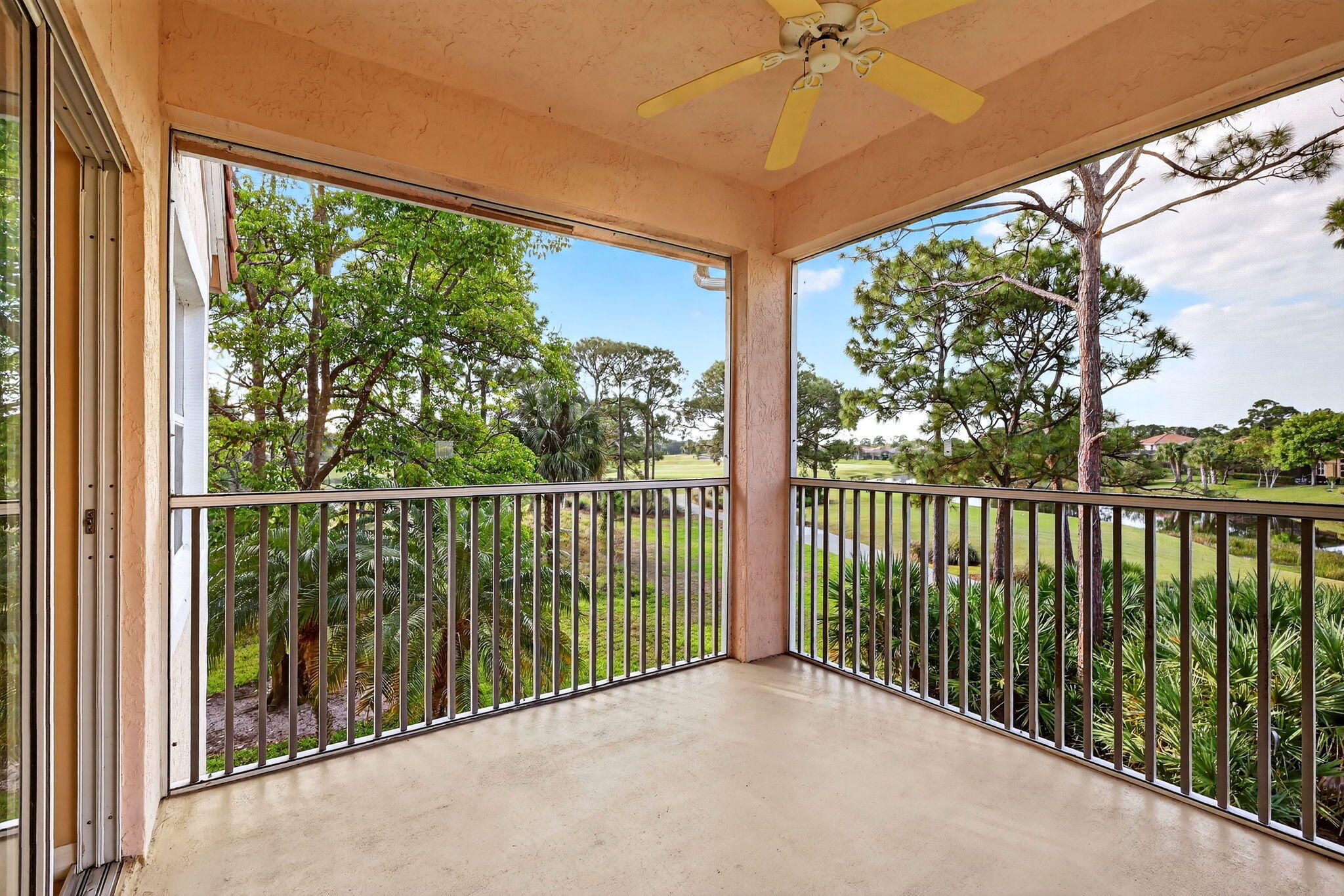 GOLF VILLAS II CONDOMINIUM - Residential