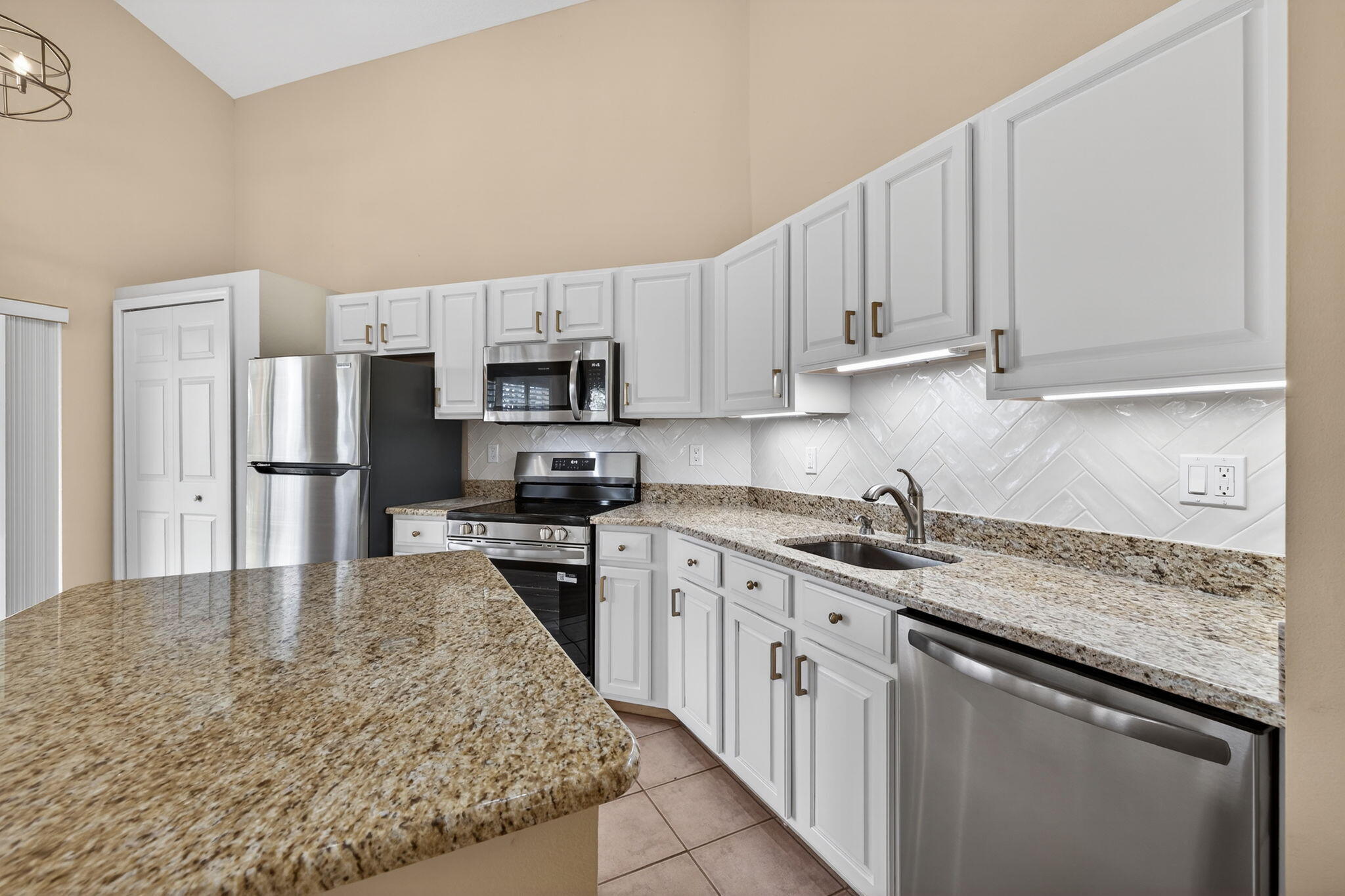 GOLF VILLAS II CONDOMINIUM - Residential