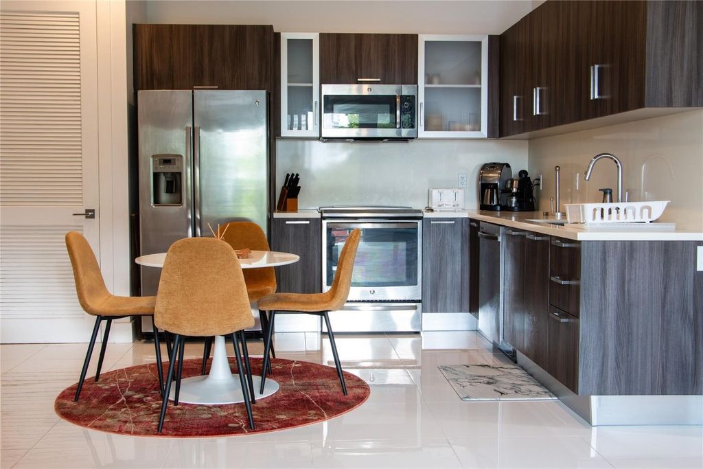 Photo of 1025 NE 18th Avenue #304, Fort Lauderdale, FL 33304 (MLS # F10530127)