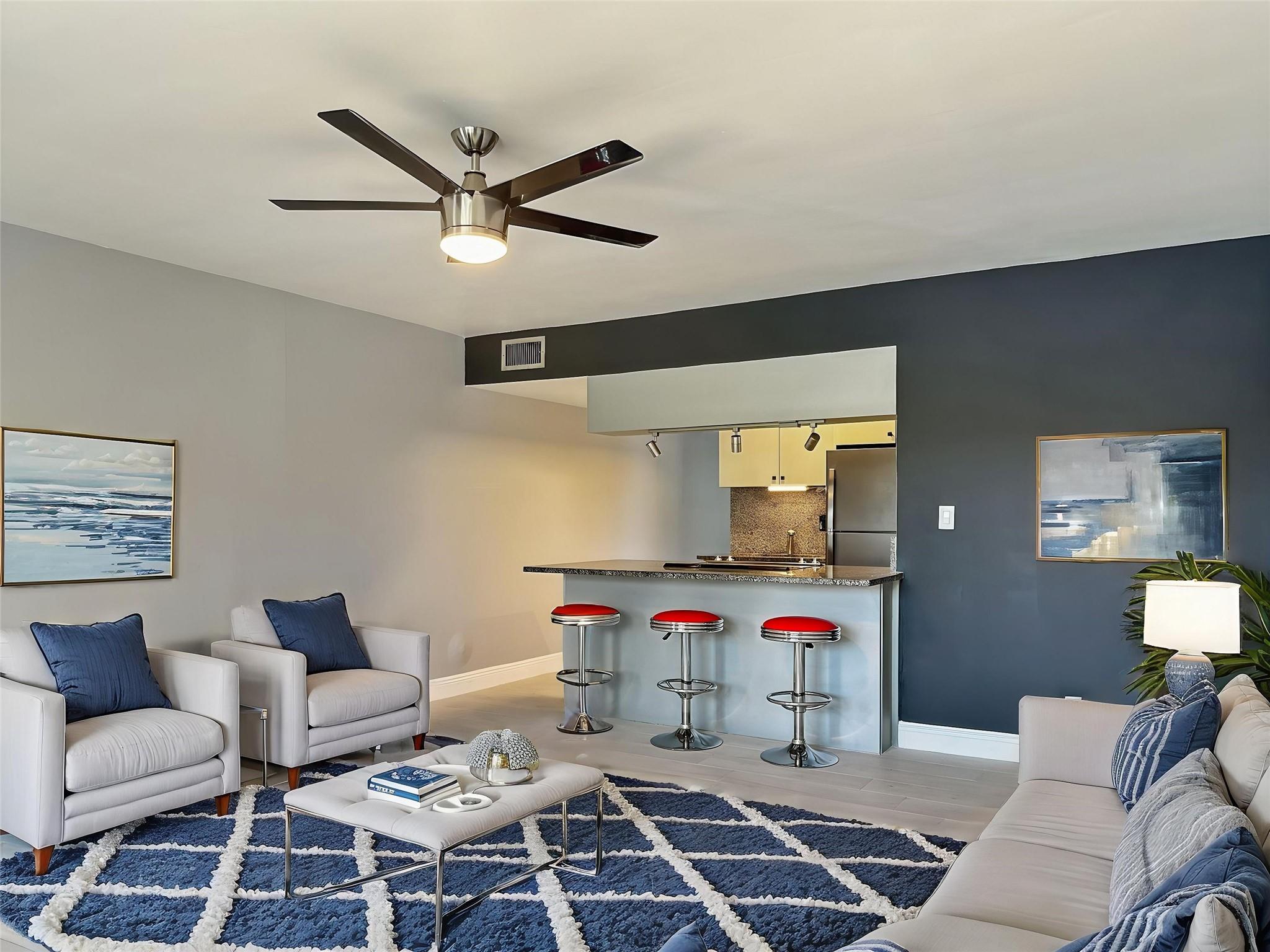 801 NE 18th Ct 105