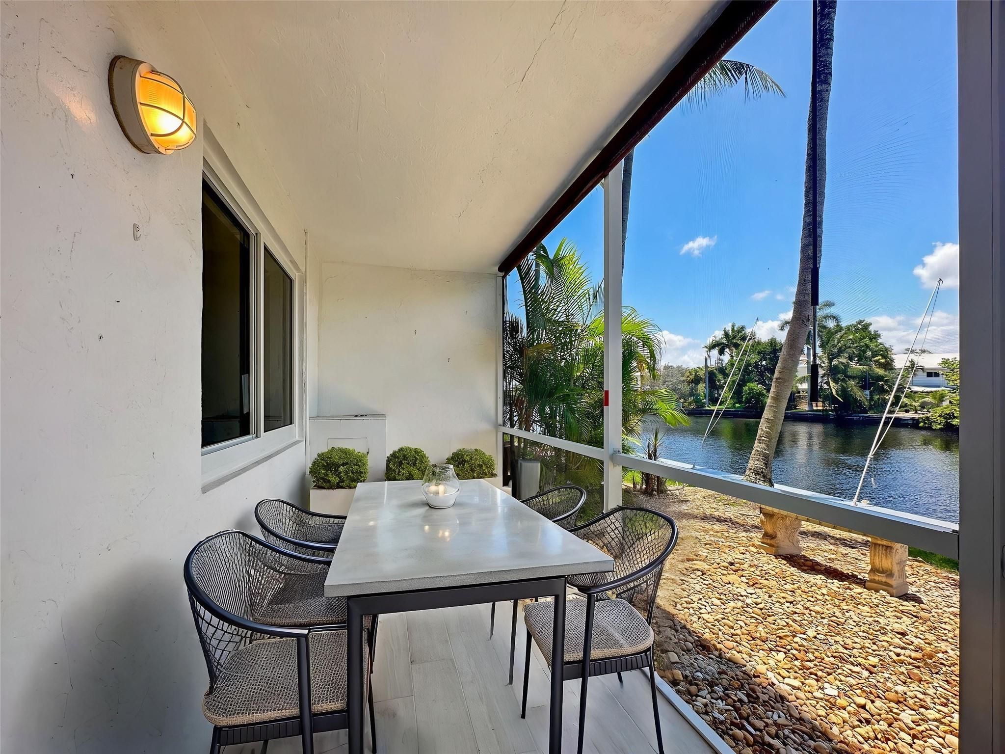 801 NE 18th Ct 105