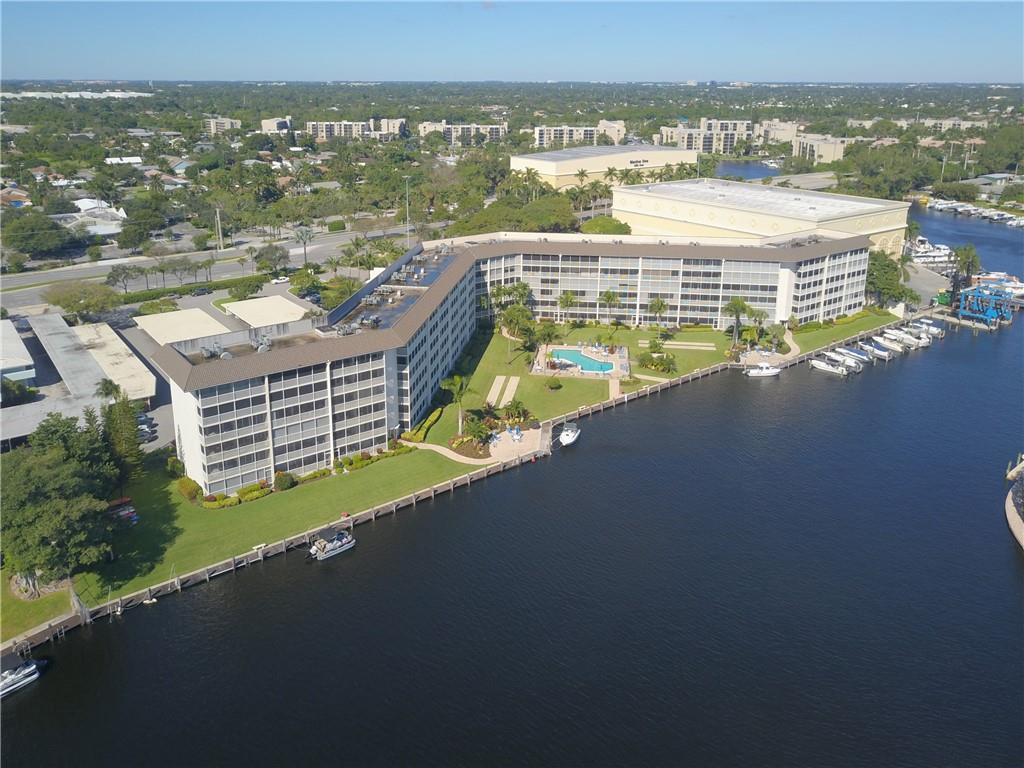 River House Towers Condo - Residential