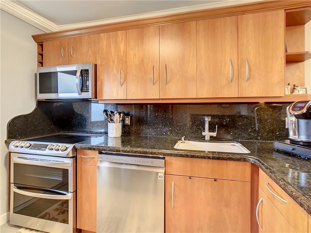 River House Towers Condo - Residential