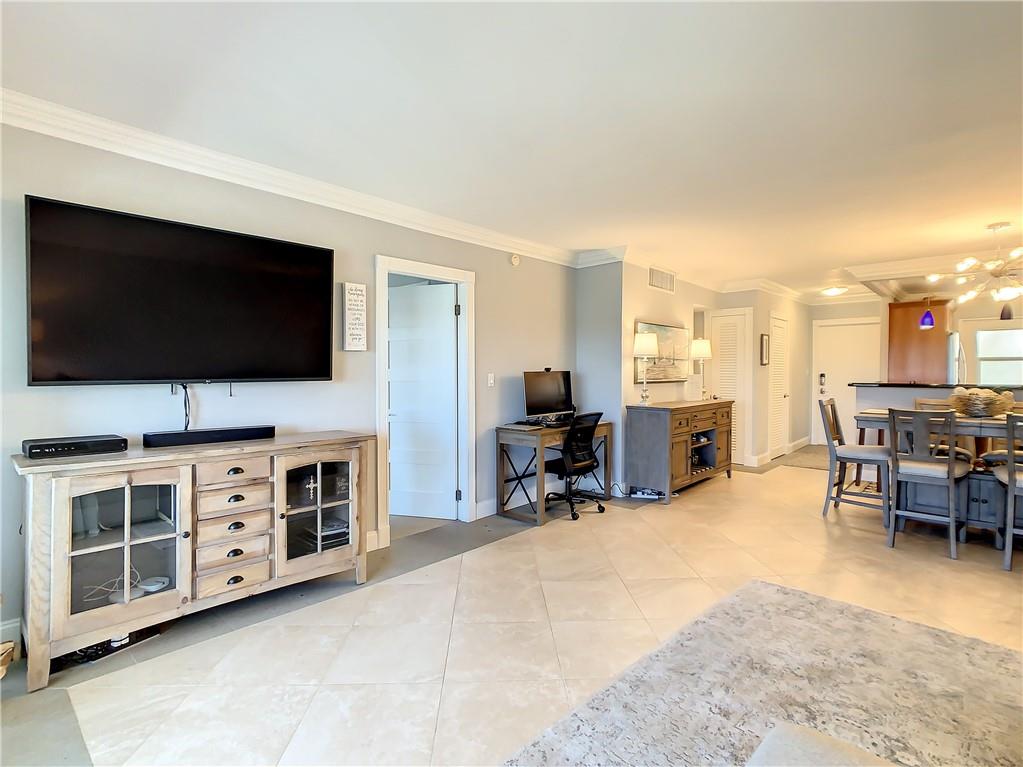 River House Towers Condo - Residential