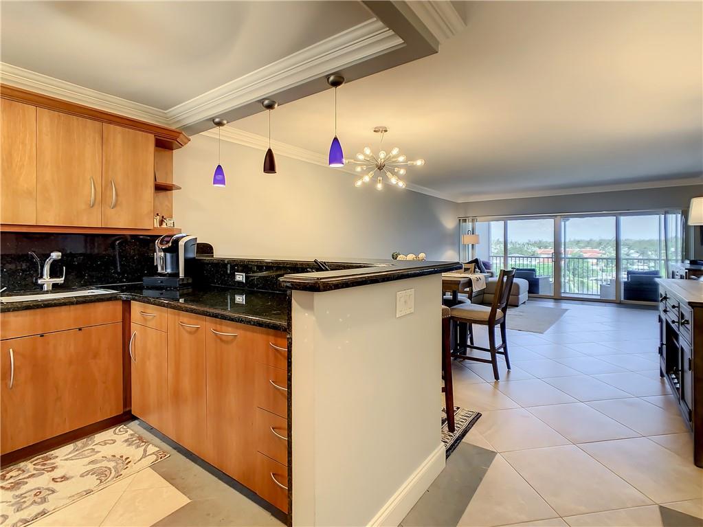 River House Towers Condo - Residential