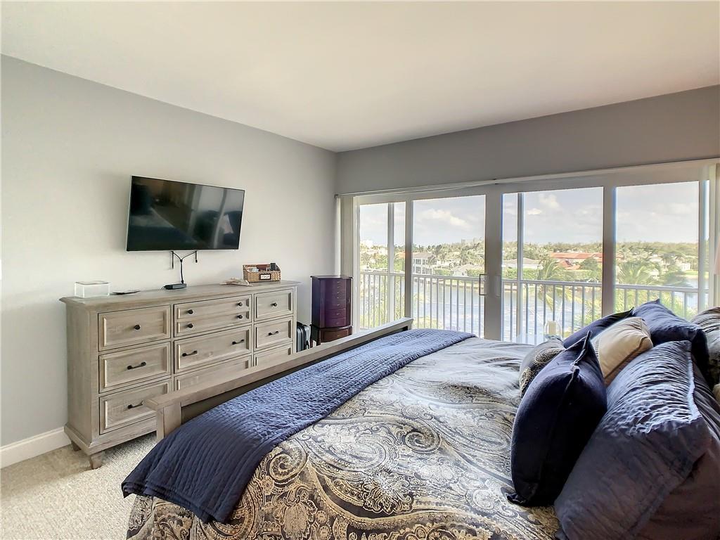 River House Towers Condo - Residential