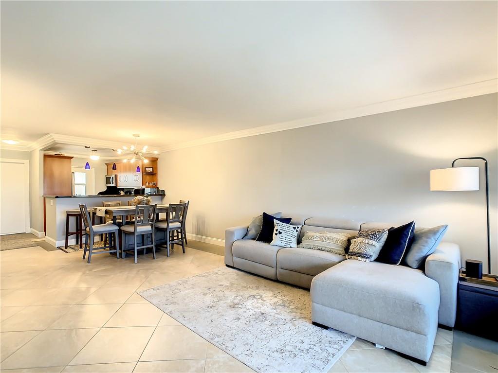 River House Towers Condo - Residential