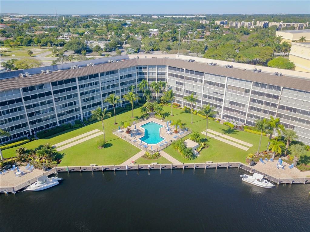 River House Towers Condo - Residential