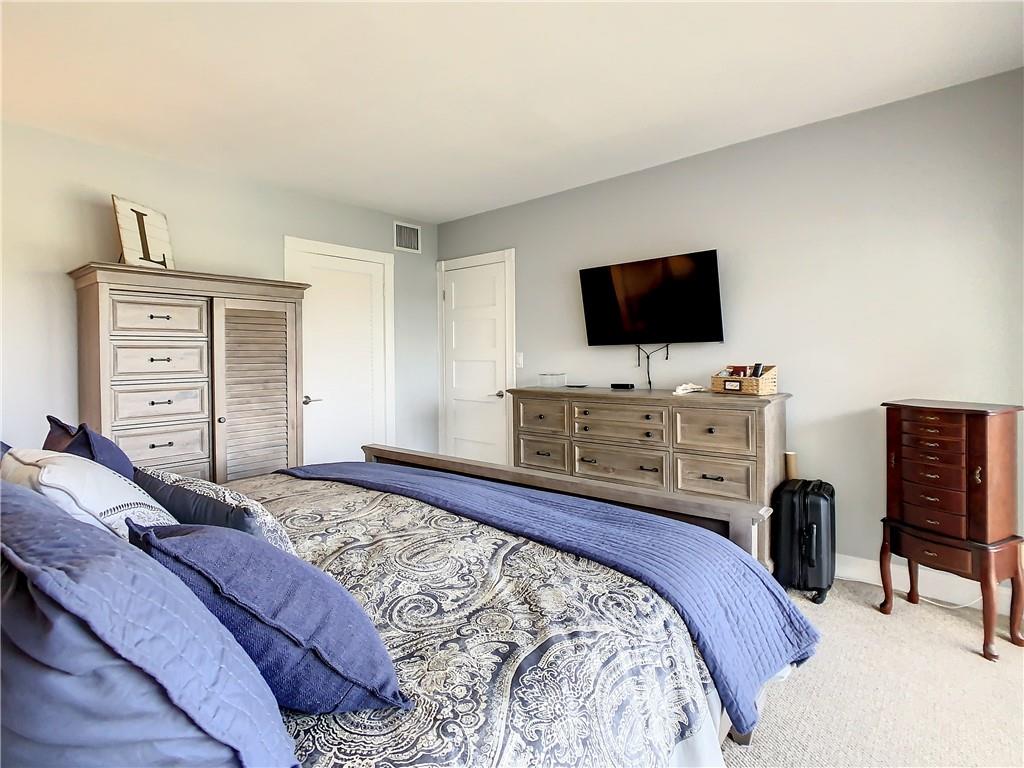 River House Towers Condo - Residential