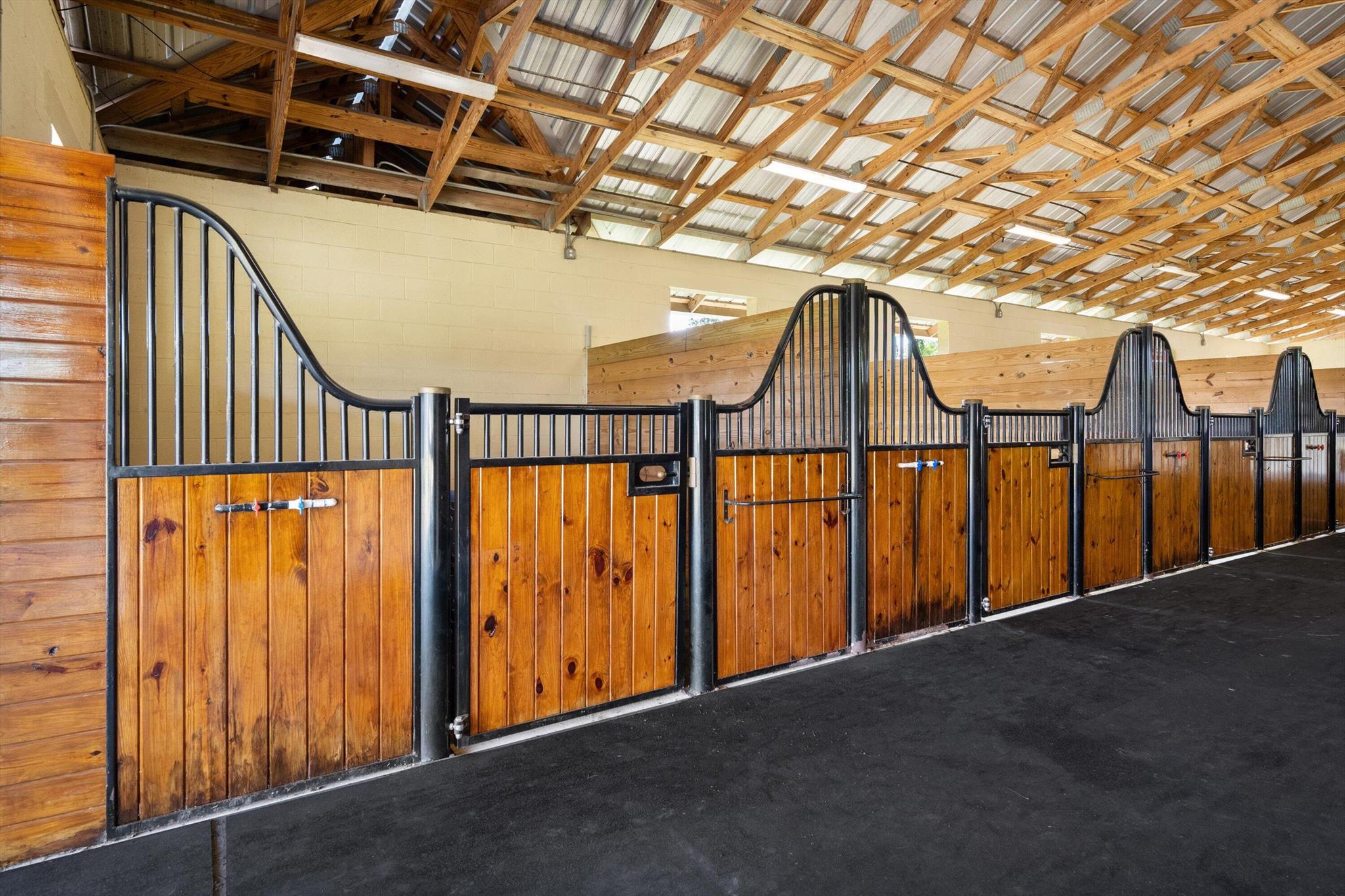 LOXAHATCHEE GROVES - Residential Lease