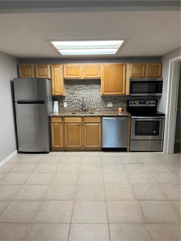 VILLAS AT INDIAN RIVER - Residential Lease