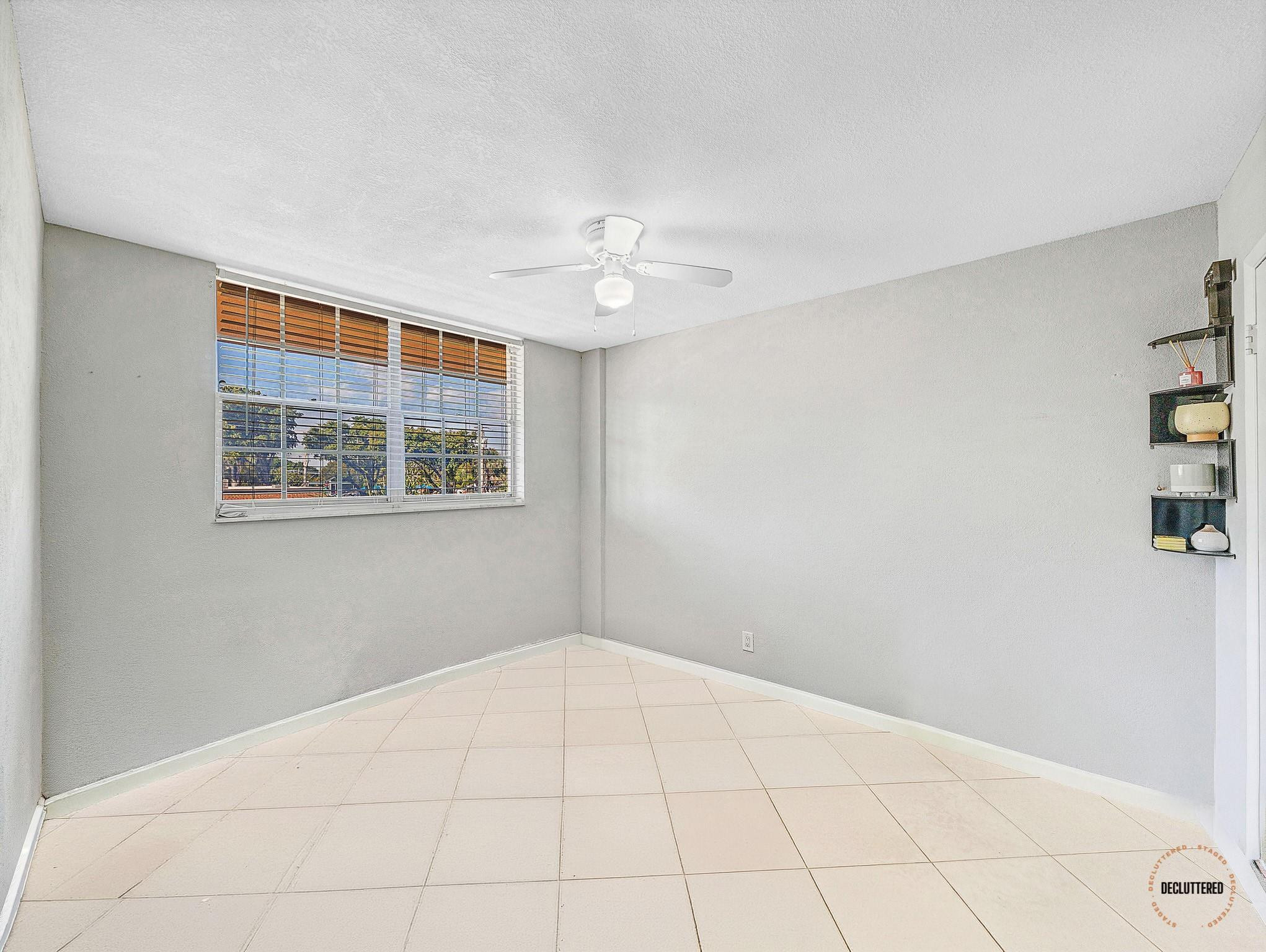 Lighthouse Point Plaza - Residential