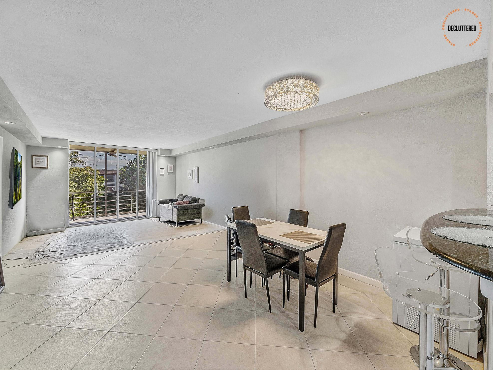 Lighthouse Point Plaza - Residential