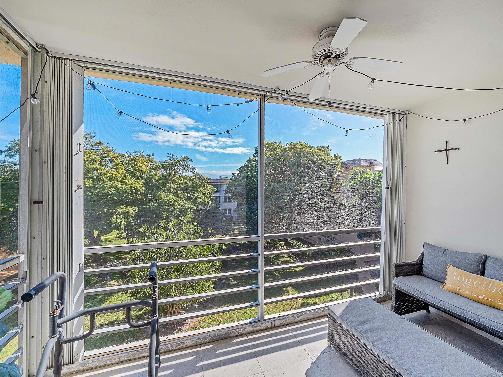 Lighthouse Point Plaza - Residential