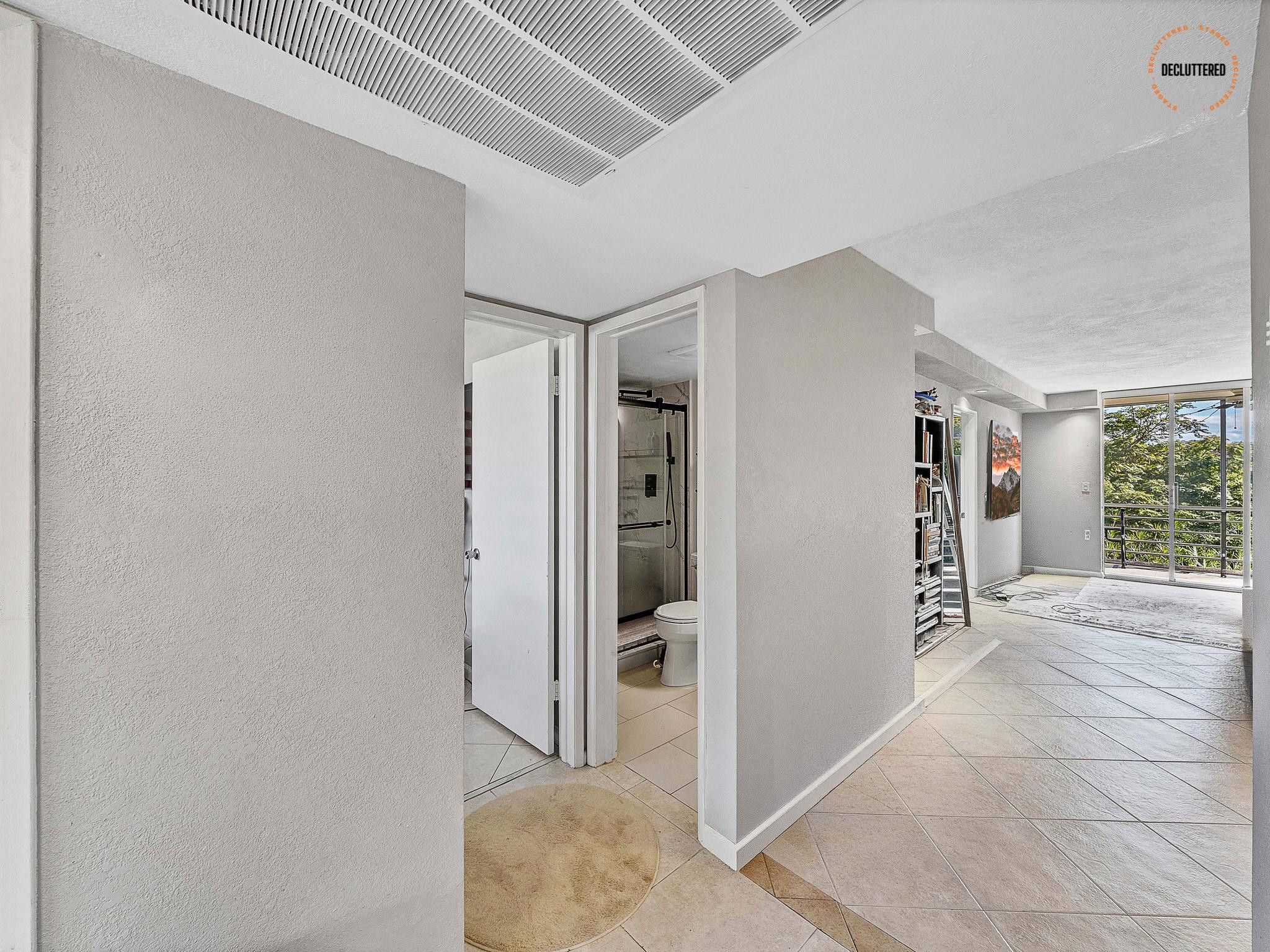 Lighthouse Point Plaza - Residential