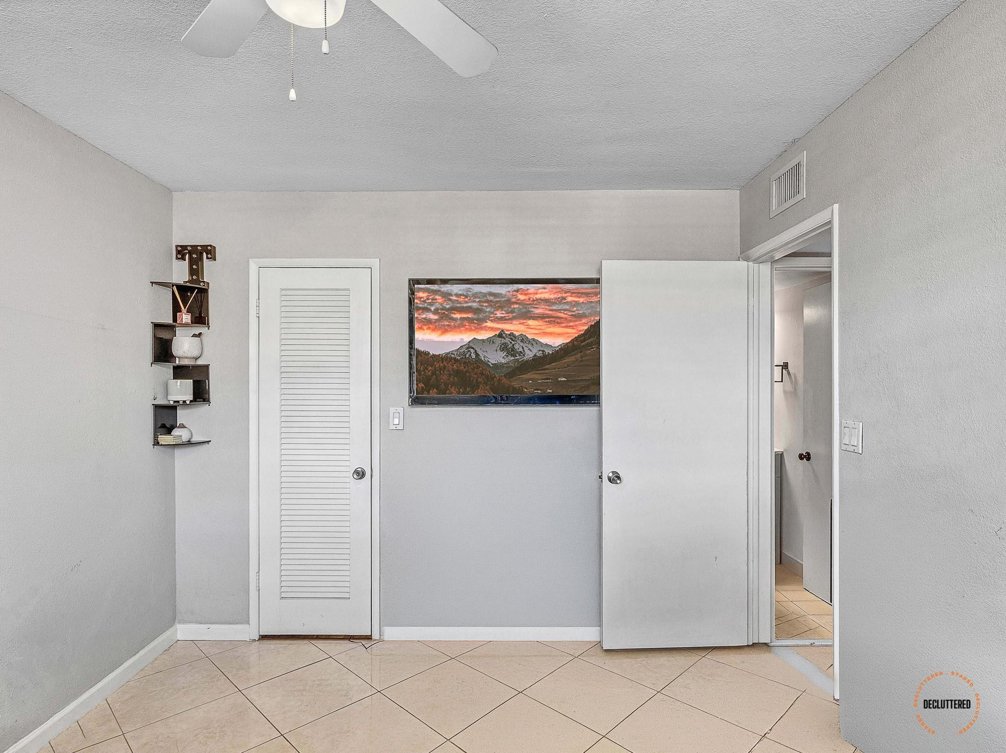 Lighthouse Point Plaza - Residential