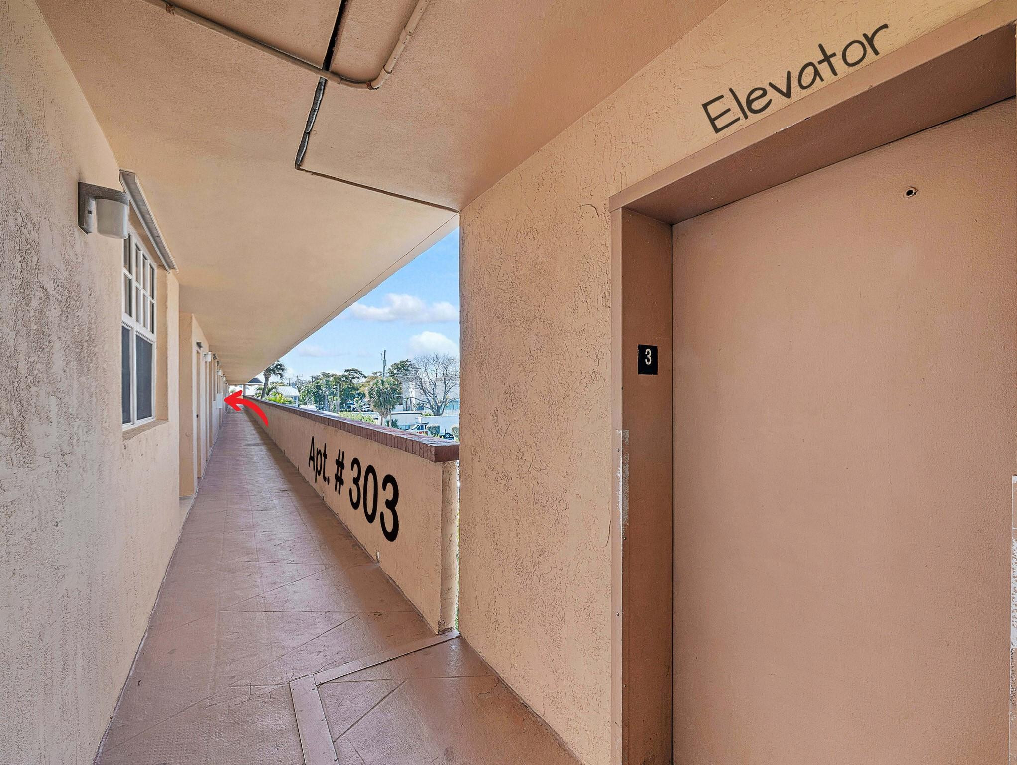 Lighthouse Point Plaza - Residential