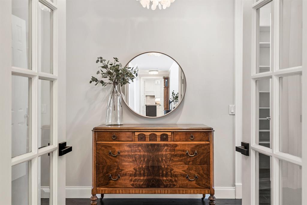 HERITAGE OAKS - Residential