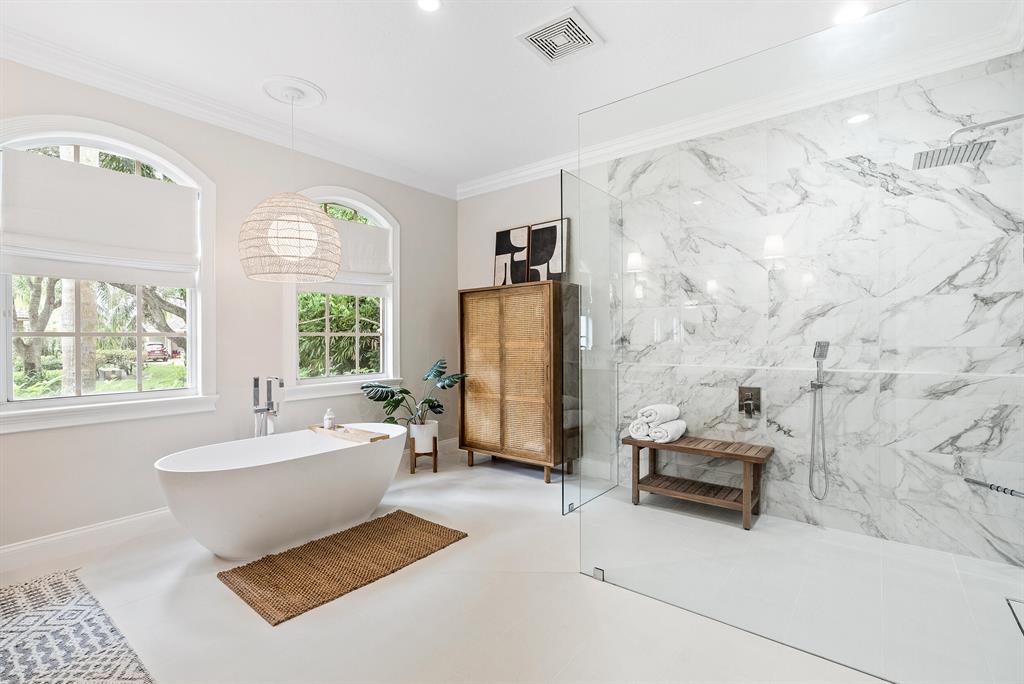 HERITAGE OAKS - Residential