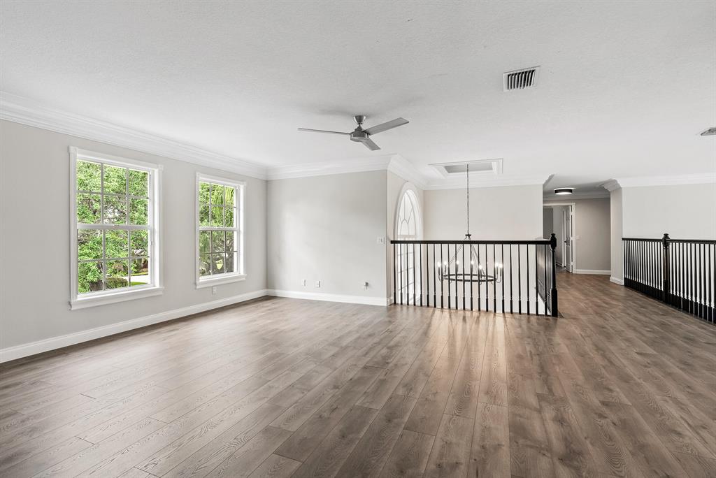 HERITAGE OAKS - Residential