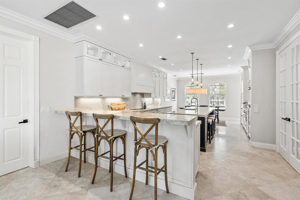 HERITAGE OAKS - Residential